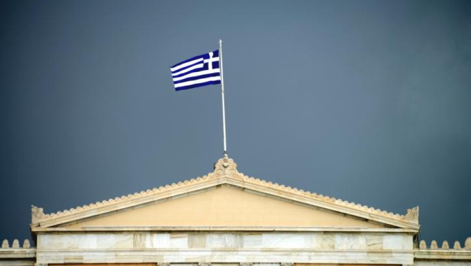 Η Ελλάδα «μαραίνεται»: Περισσότεροι θάνατοι από γεννήσεις το 2021, άνοδος στα σύμφωνα συμβίωσης