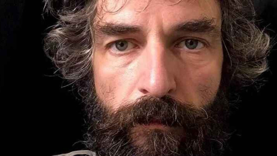 Άρης Σερβετάλης: «Είμαστε βαπτισμένοι εν Θεώ και δεν μπορούμε χωρίς Εκείνον. Ο Θεός φανερώνεται και σου δίνει κουράγιο όταν εκμηδενίζεται το εγώ σου.»