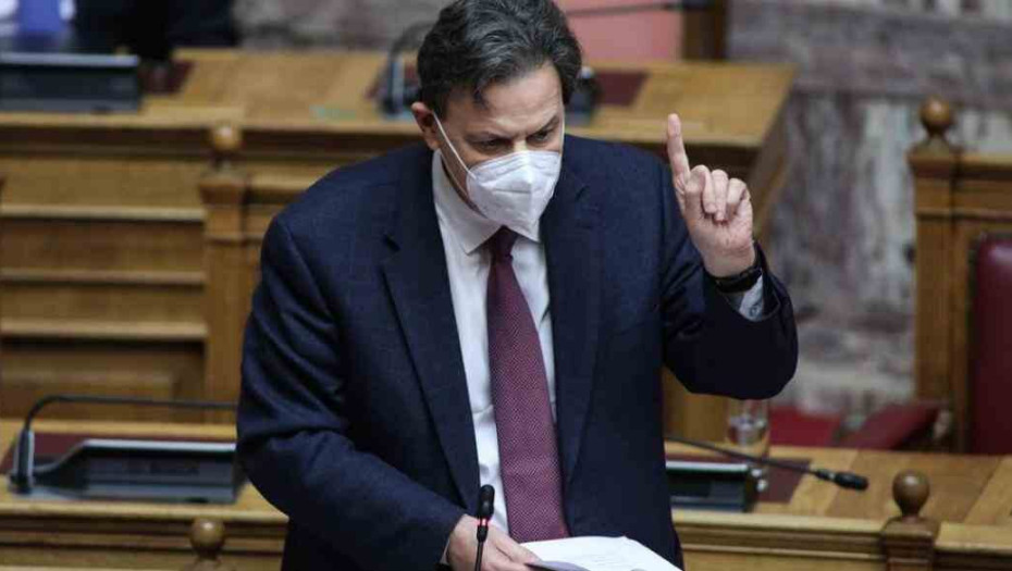 Θ. Σκυλακάκης για τους αγρότες: Να μειώσουν τον φόρο εισοδήματος κατά 50%.
