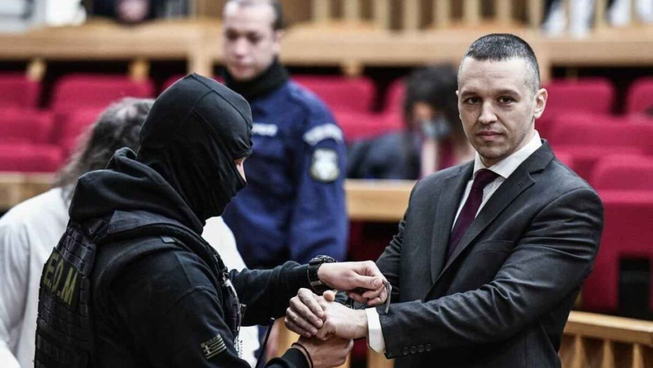 Η ιδεολογία του φασισμού δεν νικιέται με νόμους και ψηφίσματα: Νικιέται στην ίδια την κοινωνία