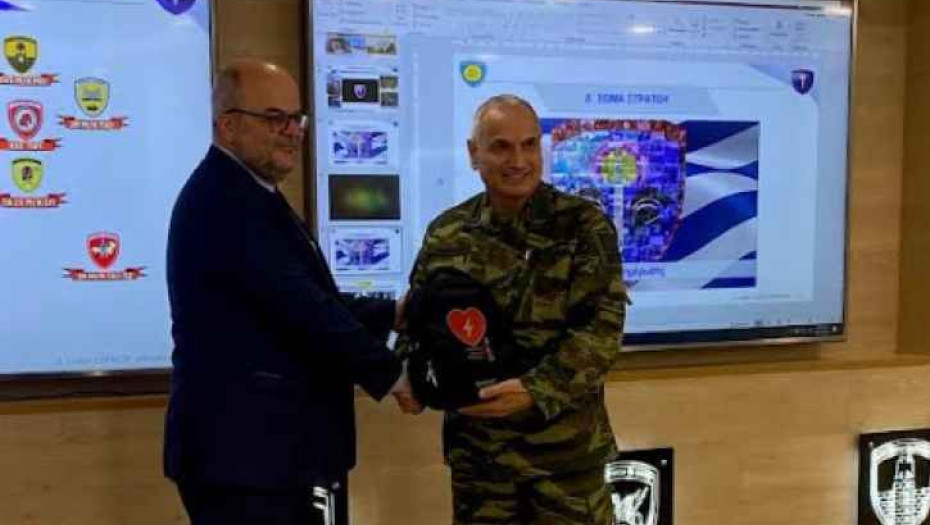 Από τη ΔΕΔΑ: Δωρεά 10 απινιδωτών στο Δ΄ Σώμα Στρατού «ΘΡΑΚΗ»