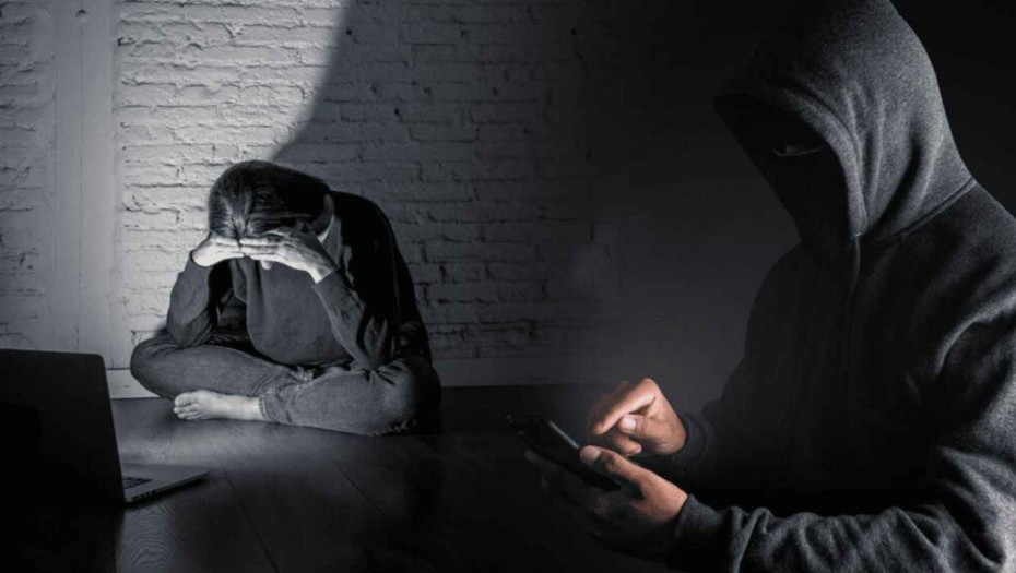 Φρίκη στην Καβάλα: Συμμορία ανηλίκων εκβίαζε και εκφόβιζε συμμαθητές σε σχολείο και αποκόμιζε μεγάλα χρηματικά ποσά