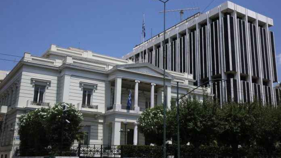 Ο χαμηλός ρυθμός εγγραφής των Ελλήνων του εξωτερικού προβληματίζει την κυβέρνηση