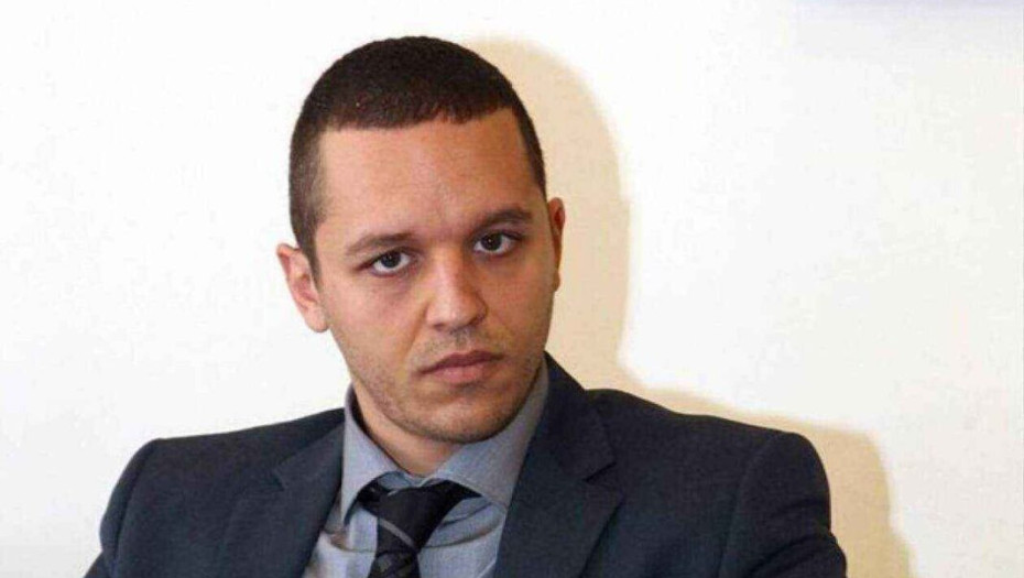 Όλο το πολιτικό σύστημα φοβάται τον Κασιδιάρη – Ετοιμάζουν νομοθετική ρύθμιση;