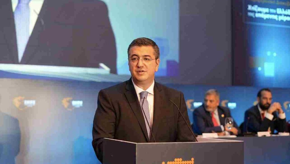 Ο Απόστολος Τζιτζικώστας ζήτησε Κατάργηση των Αποκεντρωμένων Διοικήσεων
