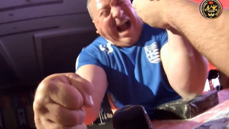 ΛΥΓΙΣΕ τον Τούρκο μέσα την Αττάλεια : Παγκόσμιος Πρωταθλητής Χειροπάλης ο Γιώργος Χαραλαμπόπουλος! (ΒΙΝΤΕΟ)