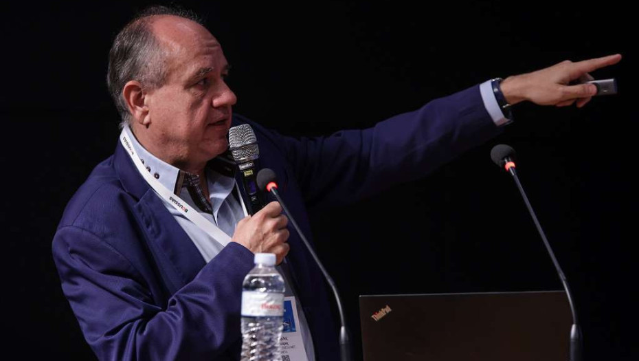 Ηλεκτροκίνηση 60% φθηνότερη η αργή φόρτιση σε σχέση με τη βενζίνη: Αναλυτικά η ομιλία Δρα Ε. Μπεκιάρη στο 3ο Electric Vehicle Conference