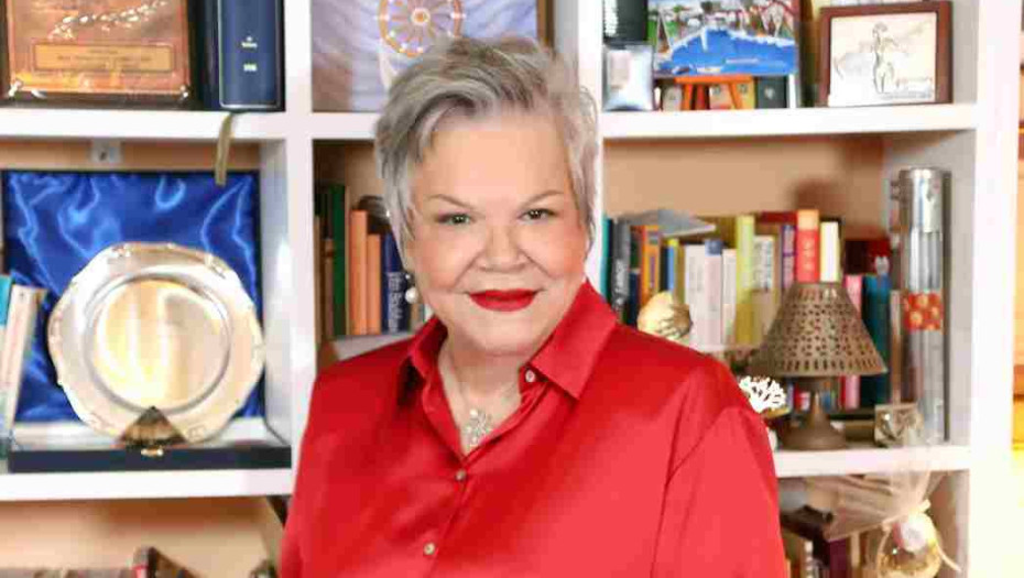 Τένια Μακρή: «Τα όνειρα είναι το οξυγόνο της ζωής»