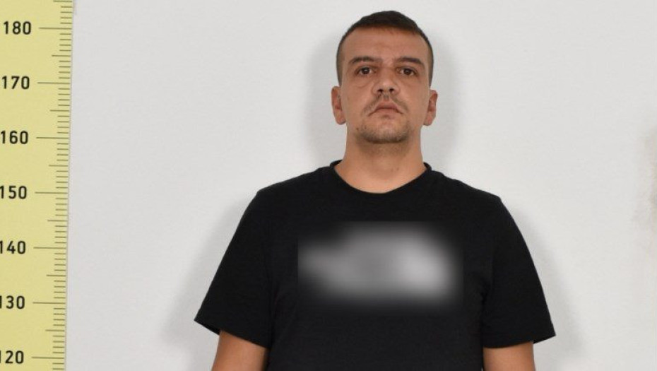 Αυτός είναι ο “δράκος” του Πειραιά: Αποπειράθηκε να βιάσει 20χρονη, την ξυλοκόπησε άγρια
