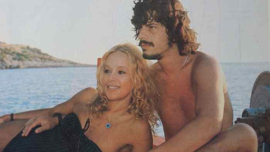 Το εξώφυλλο του ’82: Η τολμηρή φωτογράφιση της Αλίκης με τον Μπονάτσο που σόκαρε τους συντηρητικούς (ΦΩΤΟ)