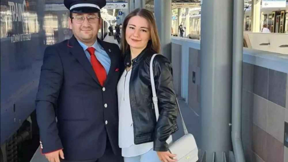 «Ήταν δολοφονία»: Ξεσπά η σύντροφος του 30χρονου μηχανοδηγού – Απαρηγόρητος ο πατέρας του