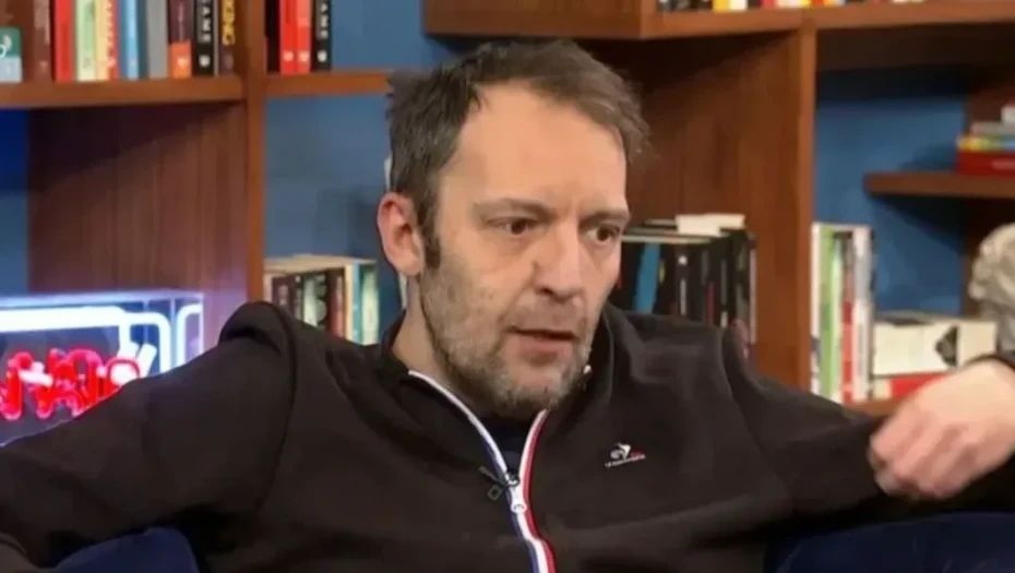Αύγουστος Κορτώ: «Η μητέρα μου πήρε 450 χάπια και ήξερε ότι θα τη βρω εγώ»