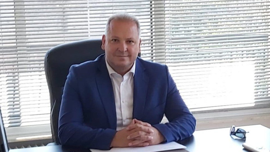 Λευτέρης Αβραμάκης: Η «Μητσοτάκης ΑΕ» από ιδεολογία απολύει εργαζόμενους στα νοσοκομεία!