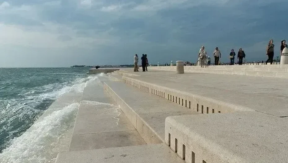 Κροατία: Θαλάσσιο όργανο 70 μέτρων μετατρέπει τα κύματα σε μουσική