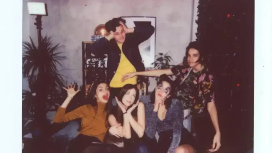 Εφηβικές συναναστροφές: Ποια πρέπει να είναι η στάση των γονιών;
