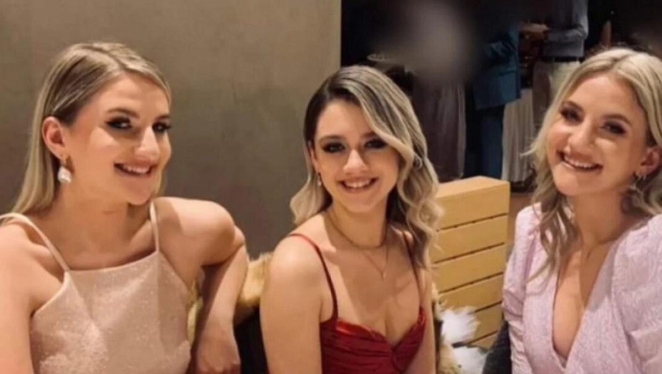Μια οικογένεια έχασε τα τρία παιδιά της στα Τέμπη -Τις 20χρονες δίδυμες και την ξαδέλφη τους
