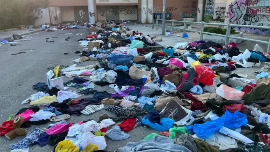 Έλεος! Έκαναν… σκουπίδια την αλληλεγγύη των πολιτών στους σεισμοπαθείς
