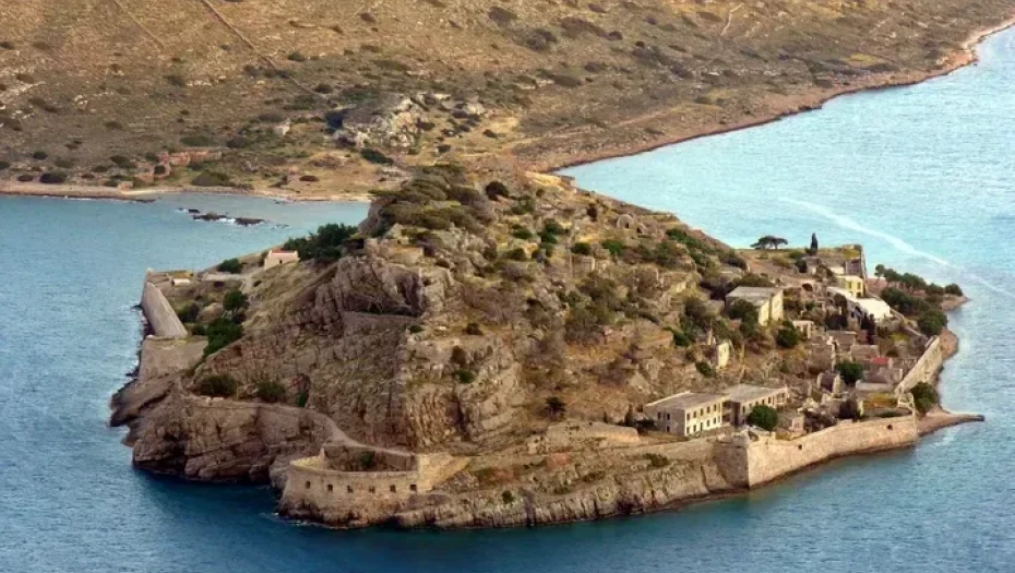 Σπιναλόγκα: Το νησί – σύμβολο της ανθρώπινης θέλησης για ζωή μεταμορφώνεται σε μουσειακό χώρο