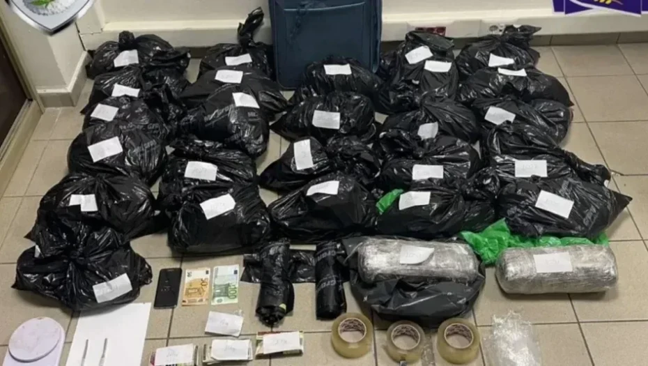 Θεσσαλονίκη: Συνελήφθη 44χρονος με 27 κιλά κάνναβη και καλάσνικοφ