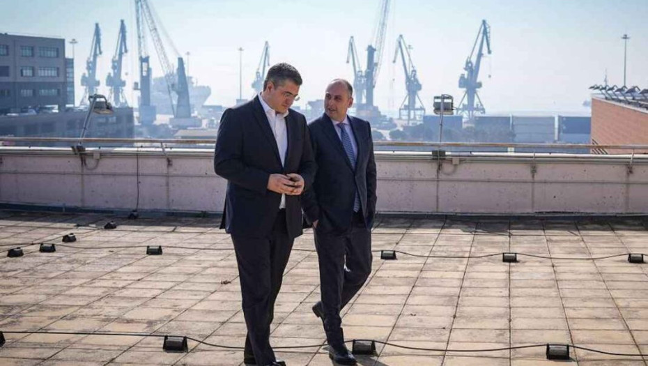 Συνάντηση εργασίας μεταξύ Τζιτζικώστα – Καραγιάννη!