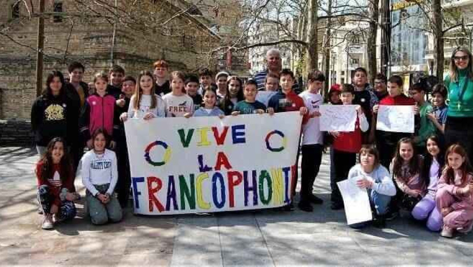 Η πλατεία Ελευθερίας της πόλης των Σερρών Πλημμύρισε από μαθητές και ακούσματα γαλλικής γλώσσας