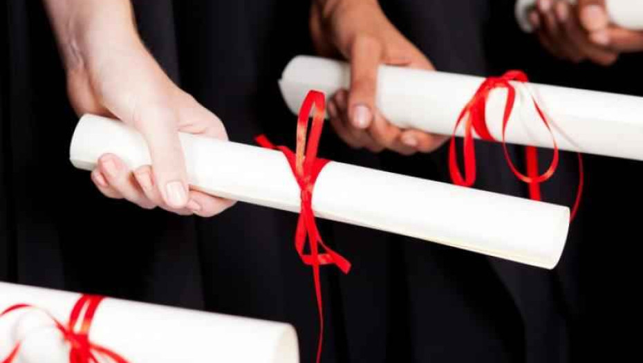 Η υποβάθμιση της πανεπιστημιακής παιδείας- Γράφει ο Γιώργος Βεζυργιαννίδης