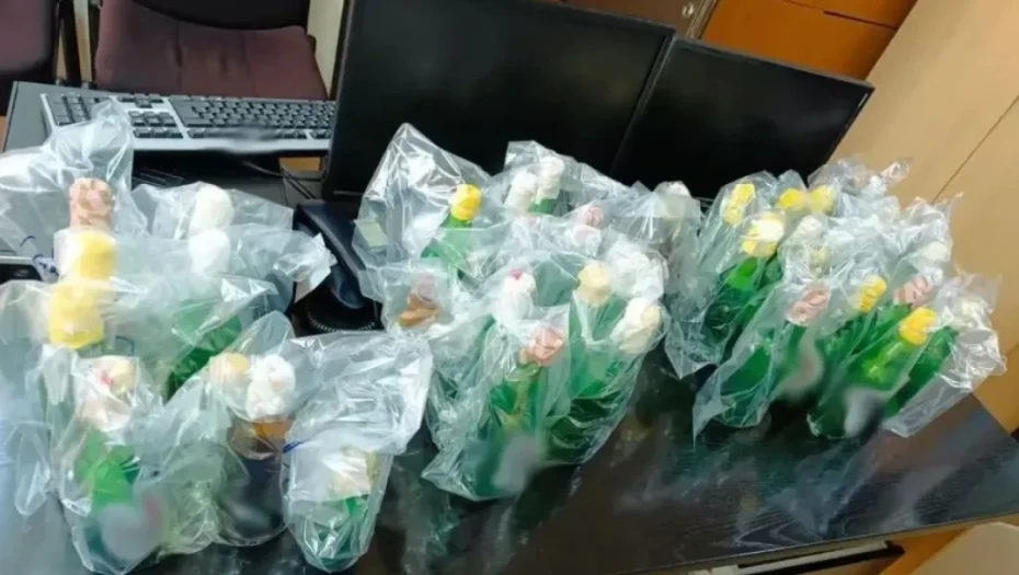 Πειραιάς: Η ανακοίνωση της ΕΛ.ΑΣ. για τους δύο συλληφθέντες που εντοπίστηκαν με 39 μολότοφ σε ΙΧ