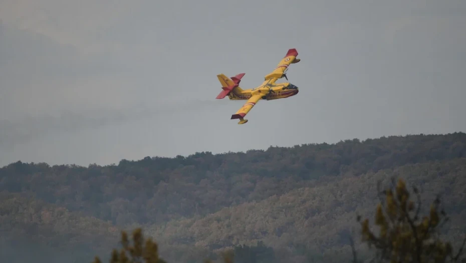 Φωτιά στον Έβρο: Για 15η ημέρα σηκώθηκαν τα εναέρια μέσα