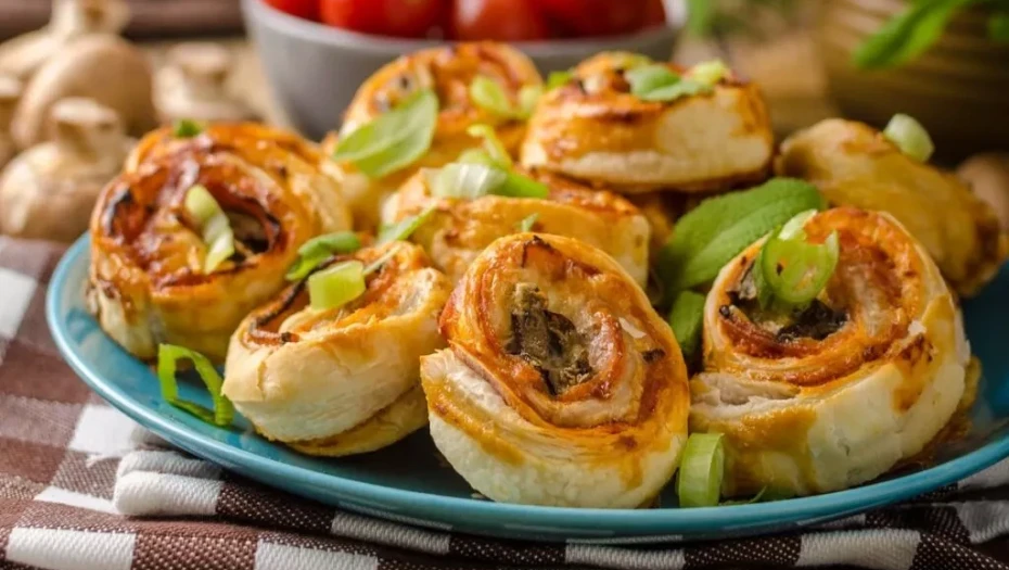 Πίτσα Μαργαρίτα σε τραγανά ρολάκια