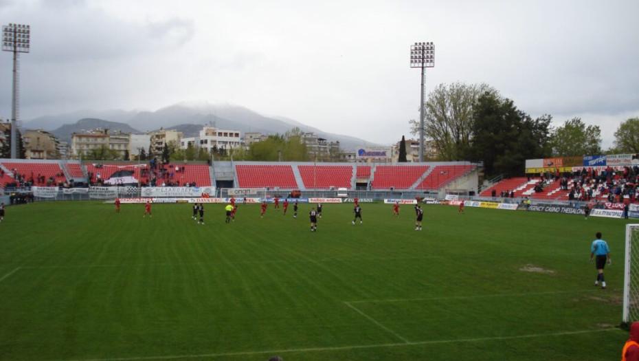 Όλοι όσοι «παίζουν» με το δημοτικό γήπεδο Σερρών βλέπουν το δέντρο και όχι το δάσος!