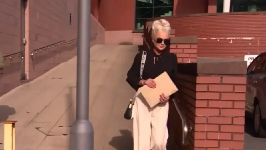 Βρετανίδα νοσοκόμα νάρκωνε ασθενείς για να μην την ενοχλούν κι έκανε… πλάκα με συνάδελφο – «Θα κοιμάται για μια εβδομάδα»