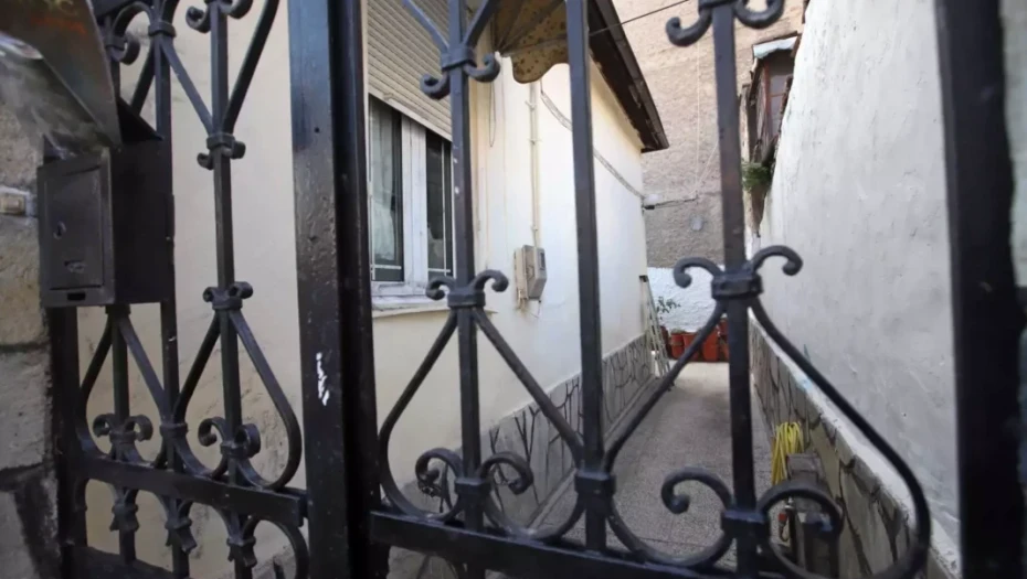 Εύβοια: Ηλικιωμένος ήρθε αντιμέτωπος με κακοποιούς και ο γιος έβλεπε «ζωντανά» τη ληστεία από κάμερες ασφαλείας