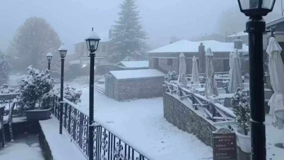 Επεσαν τα πρώτα χιόνια στη Δυτική Μακεδονία -Στα «λευκά» Νυμφαίο και Πισοδέρι