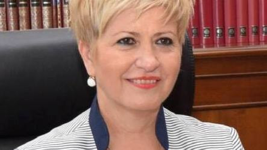 Η κ. Κολλια ετοιμάζει…Μετακόμιση!