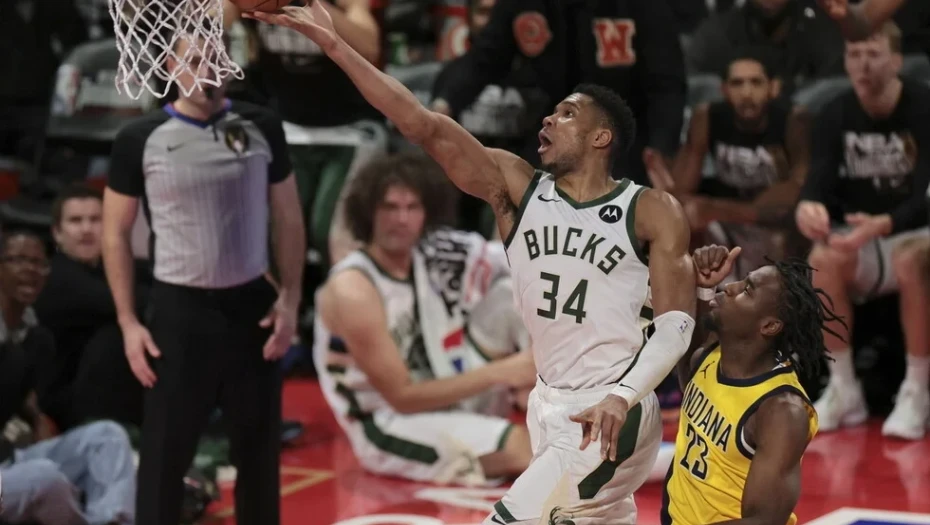 Ο Γιάννης Αντετοκούνμπο σκόραρε 64 πόντους σε 35 λεπτά– Ιστορικό ρεκόρ καριέρας