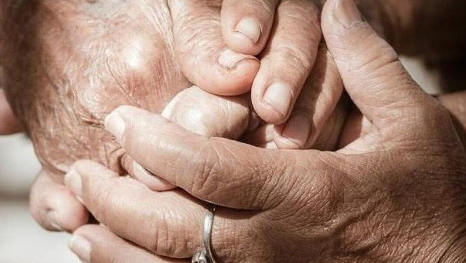 Λαμία: Μαζί στη ζωή, μαζί και στο θάνατο – Ηλικιωμένο ζευγάρι έφυγε από τη ζωή με διαφορά 2 ημερών