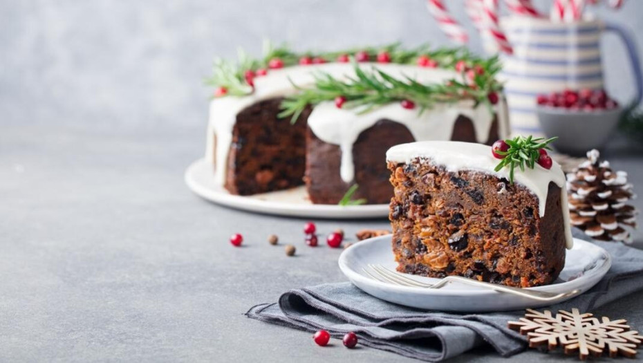 Εορταστικό κέικ με αποξηραμένα φρούτα -Κάθε μπουκιά και διαφορετική γεύση