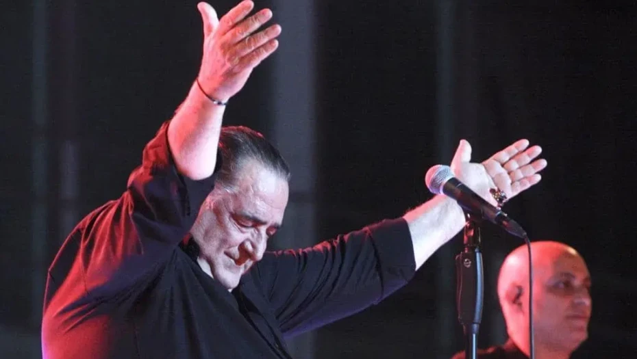 Οδός Βασίλη Καρρά ο κεντρικός δρόμος στο Κοκκινοχώρι Καβάλας