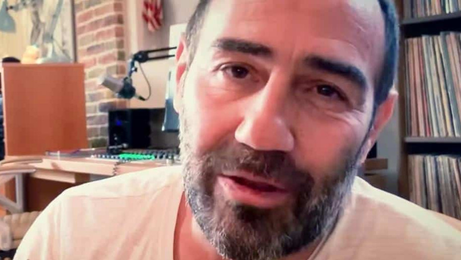 Αντώνης Κανάκης: «Έγινα πατέρας στα 48 μου – Είναι η καλύτερη ηλικία»