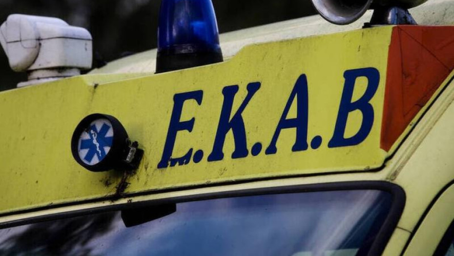 Σοκ στη Λάρισα: Γυναίκα εντοπίστηκε στη μέση του δρόμου με ανοιγμένο κεφάλι