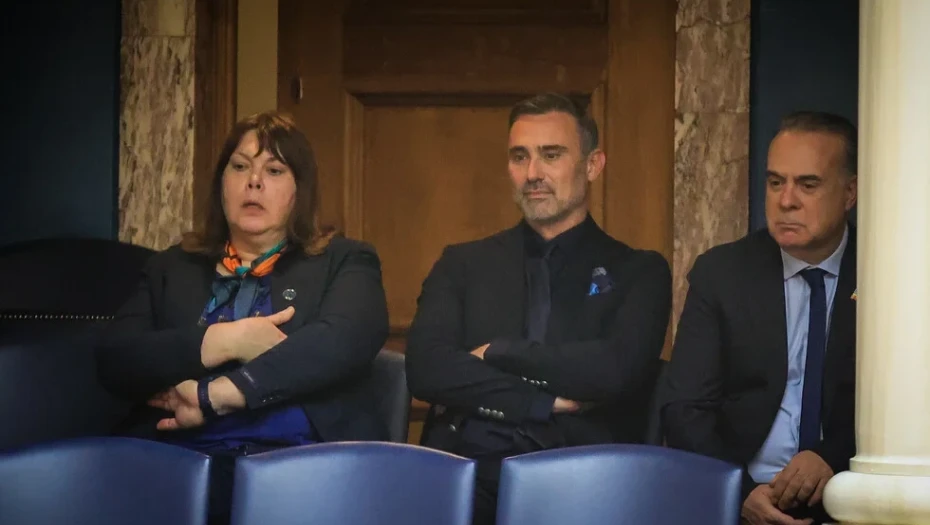 Ξέσπασε σε κλάματα ο Καπουτζίδης: «Η αγάπη βγαίνει από την καρδιά και η καρδιά δεν έχει γεννητικά όργανα»