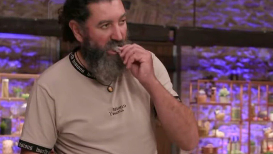 MasterChef: Σάλος με παίκτη που δοκίμασε το ψάρι και το έβαλε ξανά μέσα στην κατσαρόλα