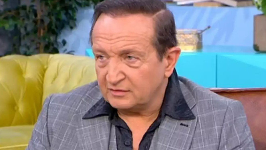 Σπύρος Μπιμπίλας: «Με 25 ανθρώπους έχω πάει στη ζωή μου… Όταν έχασα τον μεγάλο μου έρωτα δεν ήθελα να ζω»