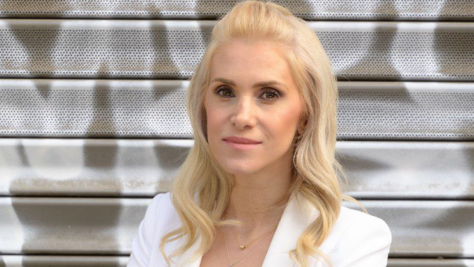 ΣΥΡΙΖΑ: Η δική μας Δώρα Τσαμπάζη στο ευρωψηφοδέλτιο!