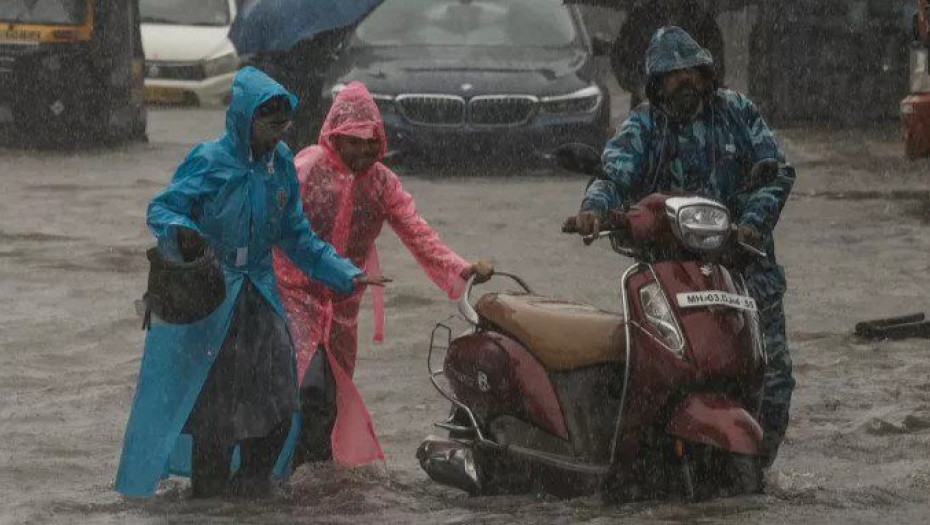 Ινδία: 13 νεκροί σε πλημμύρες στα Ιμαλάια – 3.700 άνθρωποι χρειάστηκε να απεγκλωβιστούν