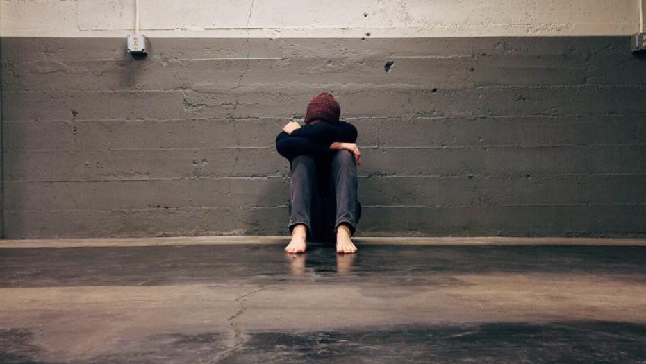 Σοκ στον Βόλο: 24χρονη παρενοχλούσε 9χρονο παιδί