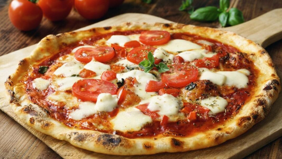 Συνταγή για σκεπαστή πίτσα στην τοστιέρα -Έτοιμη σε 15 λεπτά