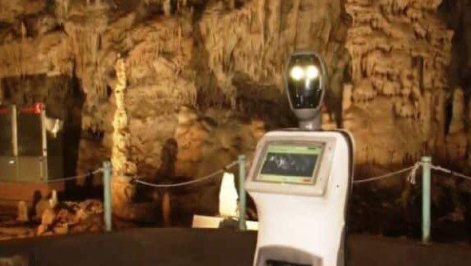 Εγκαίνια στα “ποντιακά” στο Σπήλαιο Αλιστράτης