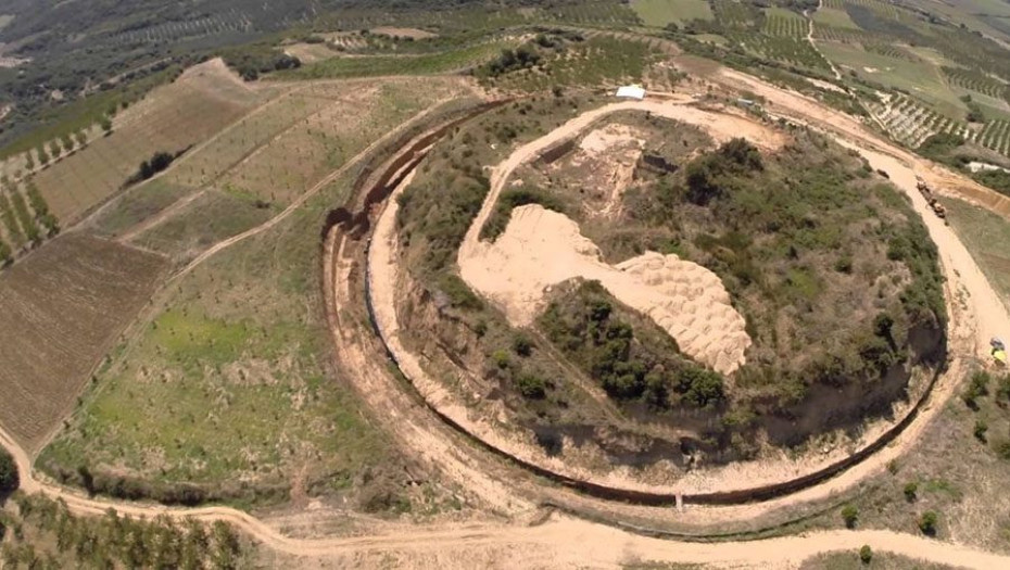 ΠΑΣΟΚ Σερρών: Ο Τύμβος Καστά στην Αμφίπολη δεν είναι τσιφλίκι της κ.Μενδώνη