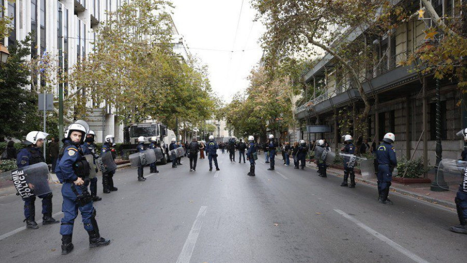 Πολυτεχνείο: Δρακόντεια τα μέτρα της ΕΛ.ΑΣ στην Αθήνα – Επί ποδός 5.000 αστυνομικοί, ελικόπτερα, drones και αύρες